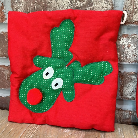 Vintage Reindeer Pot Holders Set of 2 - Picture 3 of 10